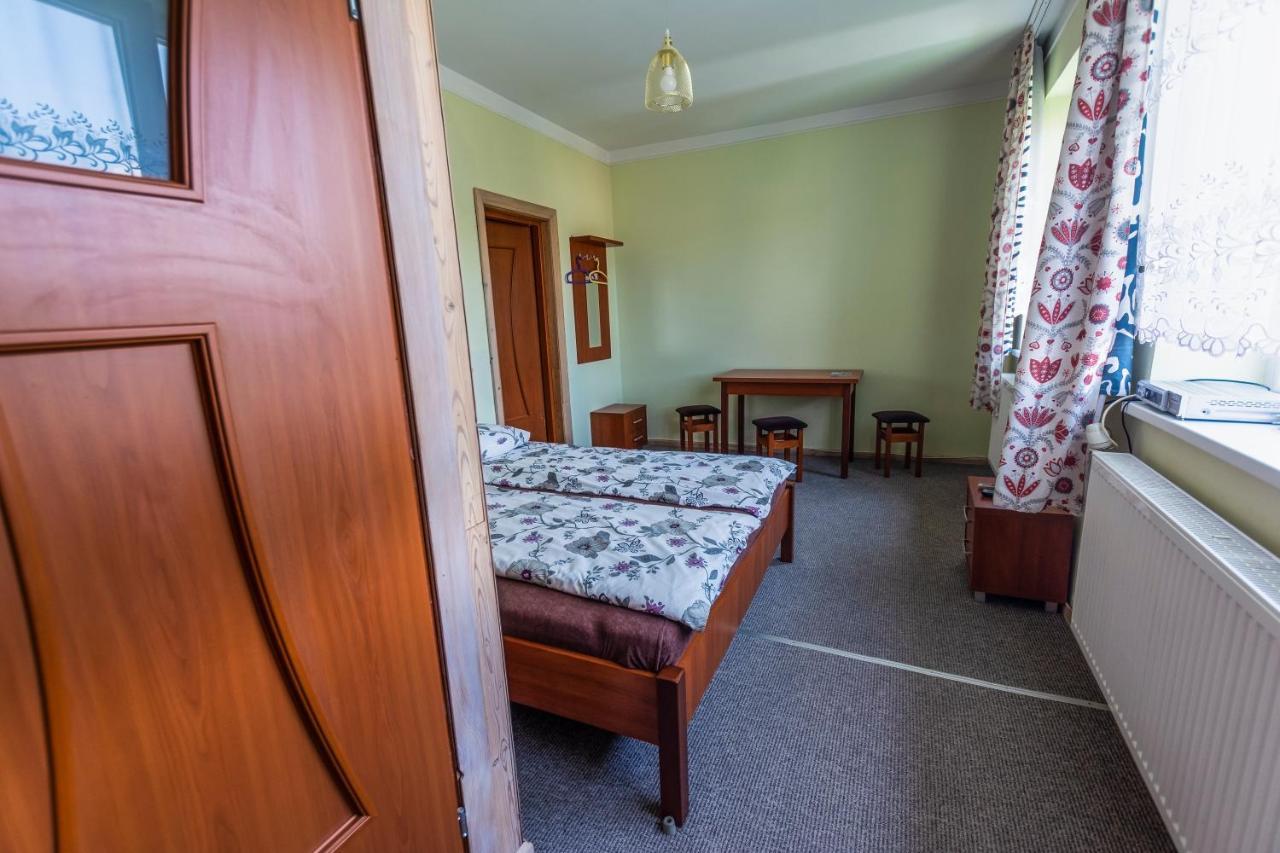 Hotel Regina House à Kaunas Extérieur photo