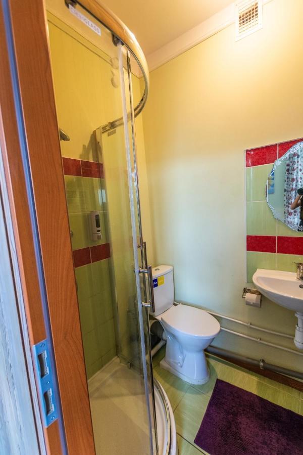 Hotel Regina House à Kaunas Extérieur photo
