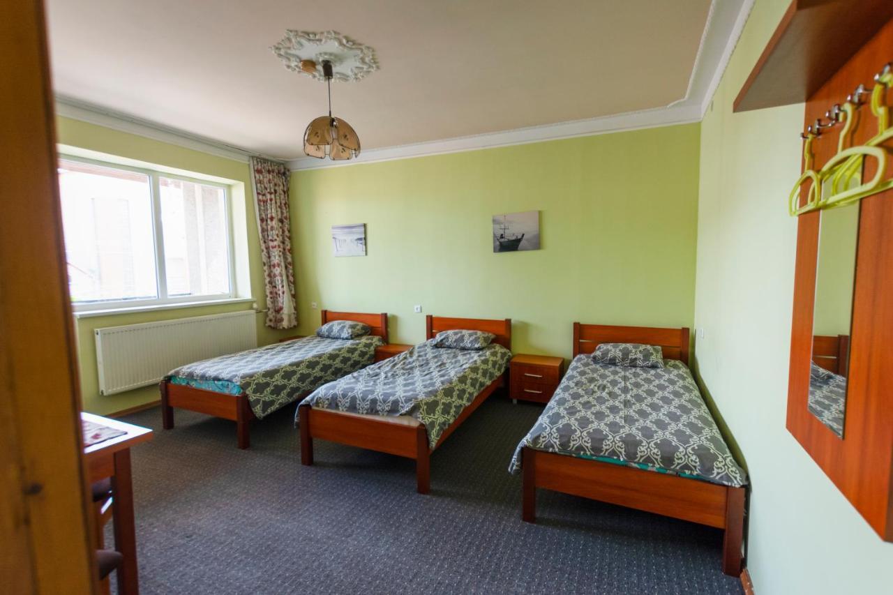 Hotel Regina House à Kaunas Extérieur photo