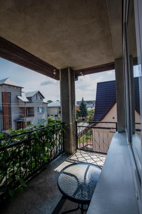 Hotel Regina House à Kaunas Extérieur photo