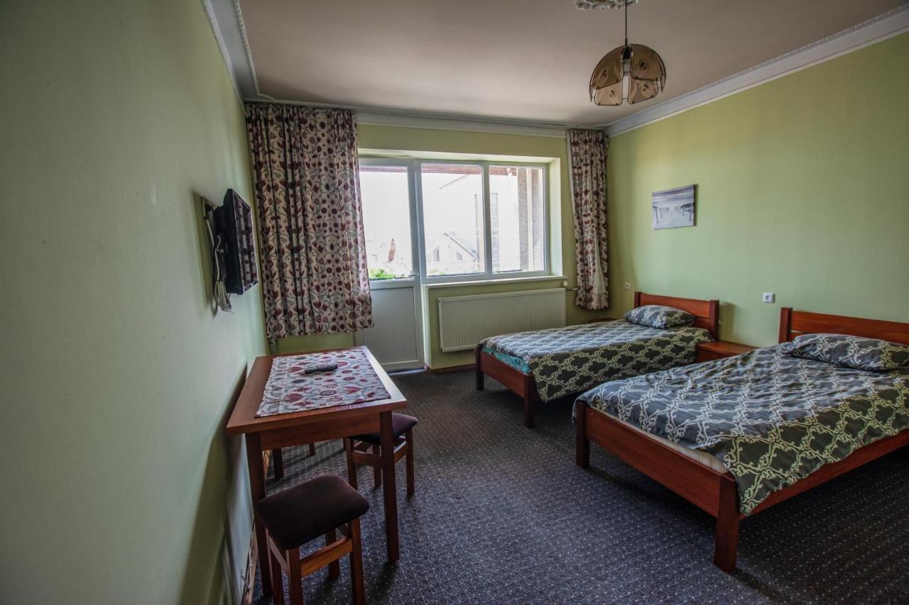 Hotel Regina House à Kaunas Extérieur photo